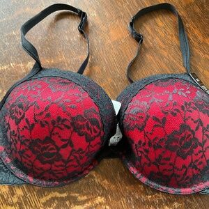 Red and black flower lace bra